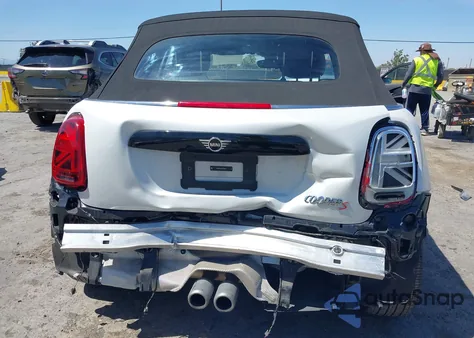 2024 Mini Convertible Cooper S z USA, uszkodzony, nr VIN WMW43DL02R3S02567